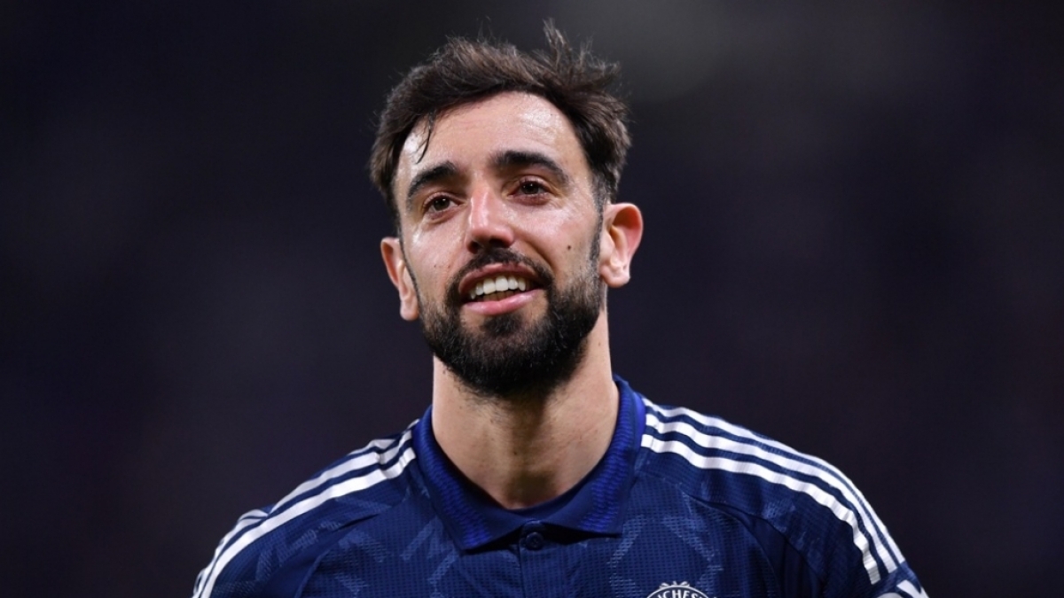 1773671729_bruno-fernandes-pha-ky-luc-kien-tao-tai-europa-league-20250411071401.jpg
