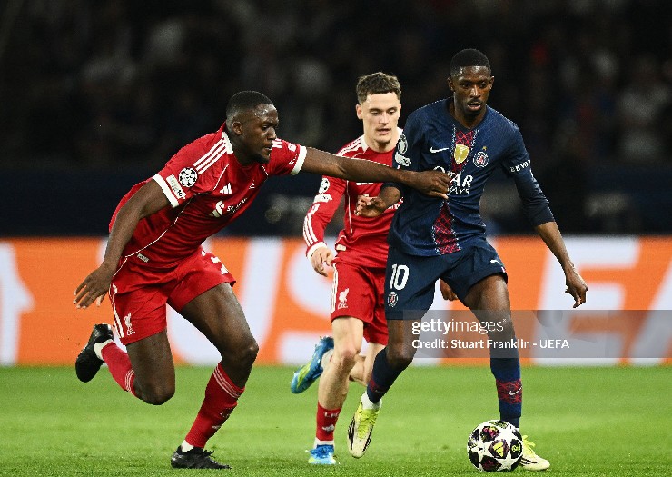 1775748065_Carragher-chi-ra-sai-lam-chet-nguoi-cua-Liverpool-truoc-PSG-anhtrongbai-1775726237-642-width740height525.jpg