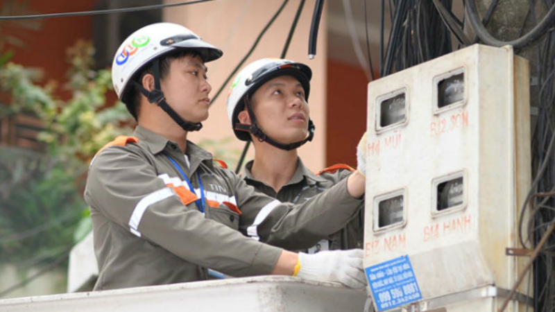 Đội ngũ kỹ thuật FPT hỗ trợ nhanh, chuyên nghiệp